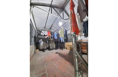 Siêu rẻ nhà Cách ô tô 20M Tân Mai Hoàng Mai 28M2 giá 2.35 tỷ